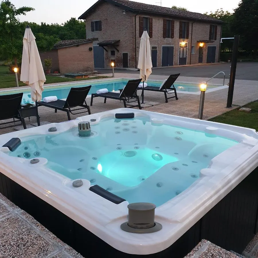 Casa Delle Noci Country House, Pool & Spa Modena 0*,  Olaszország